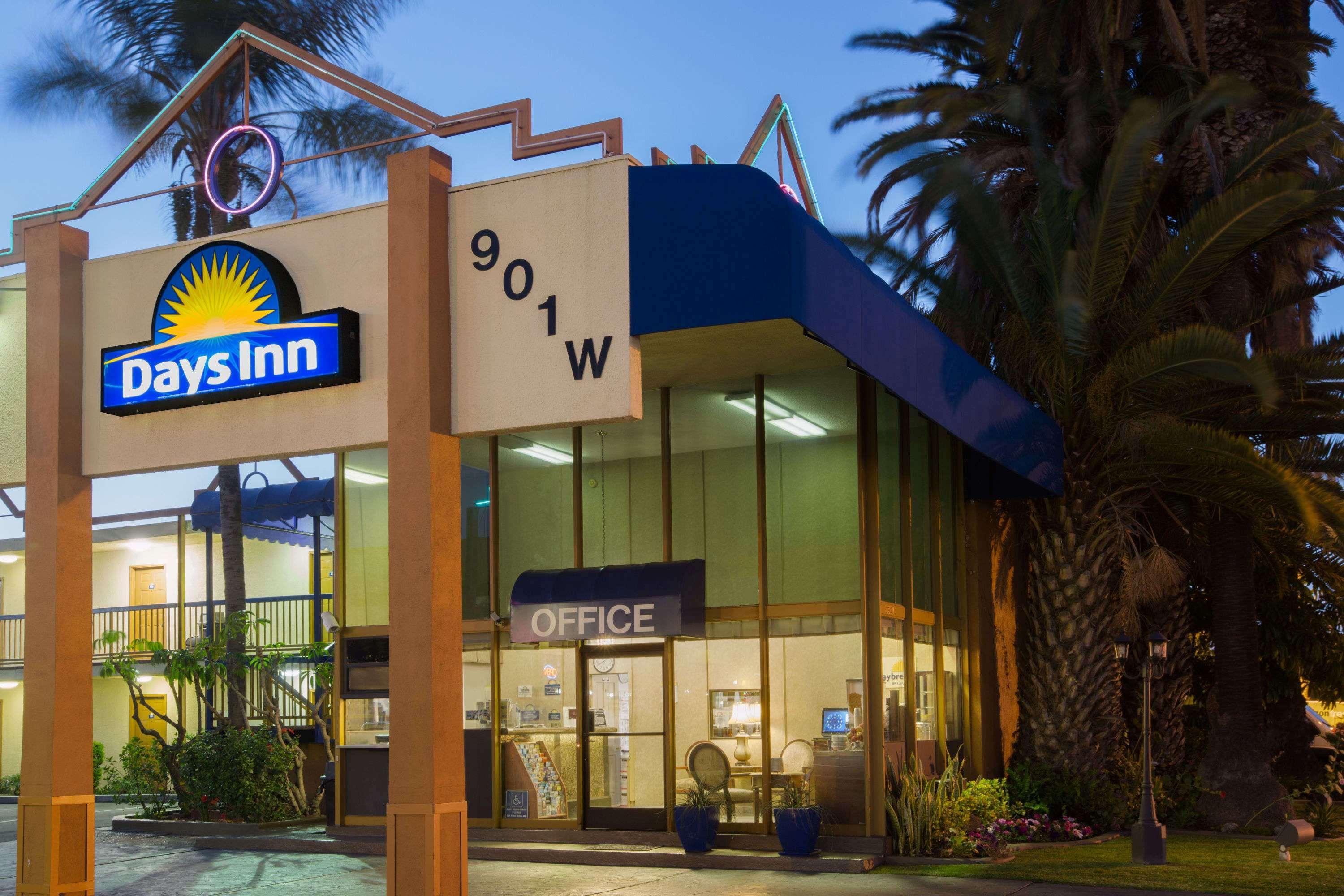 Days Inn By Wyndham Los Angeles Lax/Venicebch/Marina Delray Inglewood Exteriér fotografie